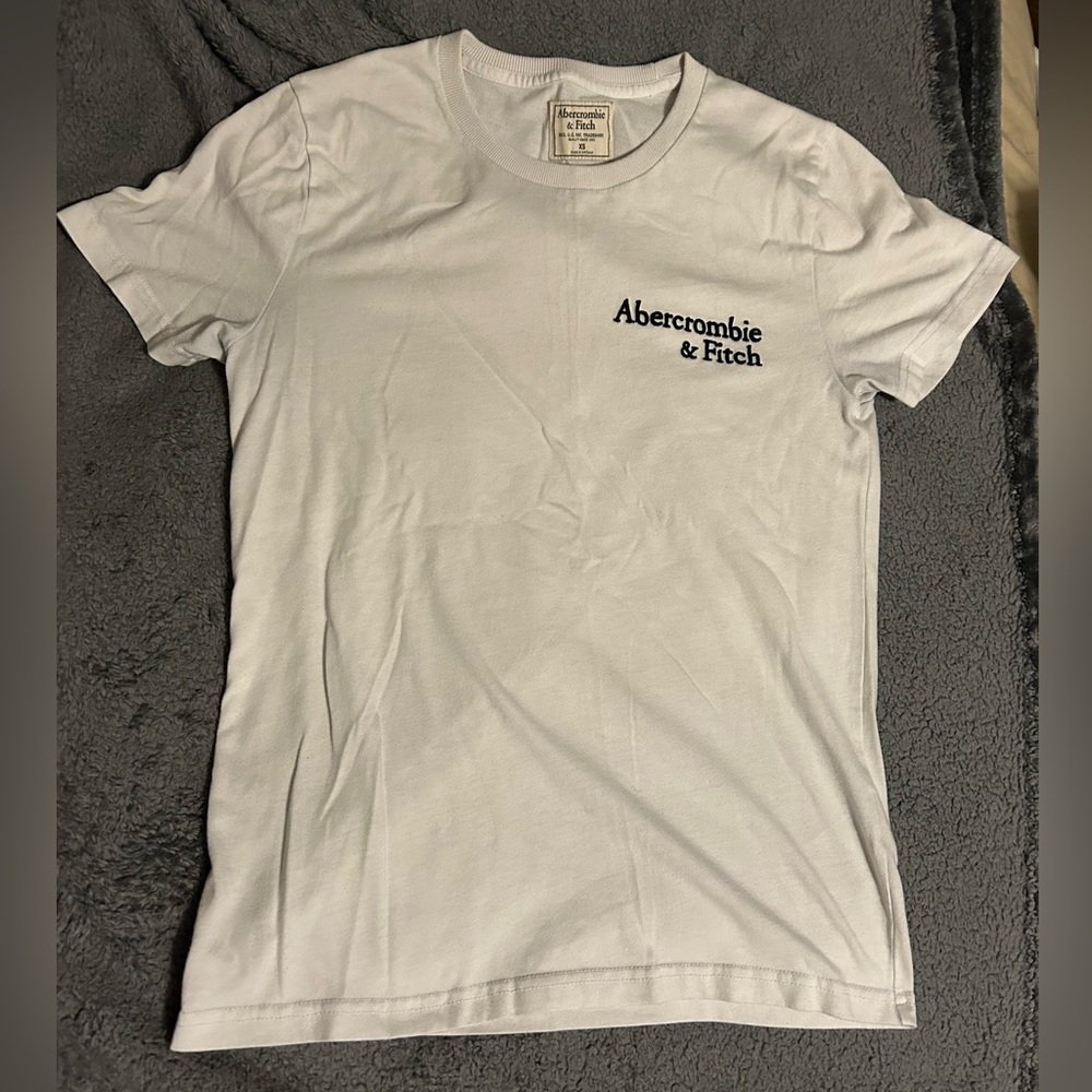 Abercrombie and Fitch White Embroidered Short Sleeve Tee